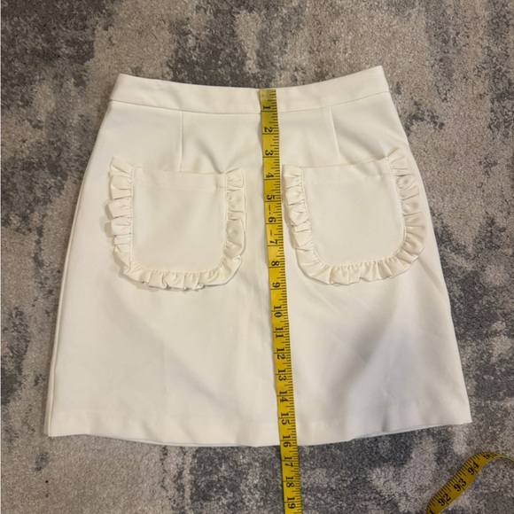 Oisos Cream Skirt with Ruffle Pockets - Picture 6 of 6